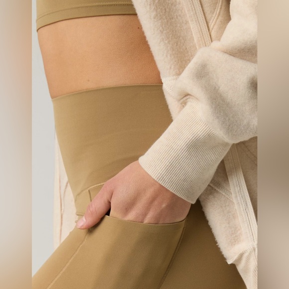 NWT Offline Real Me® Weightless With Support And Buttery Soft High Rise Leggings - Picture 3 of 16